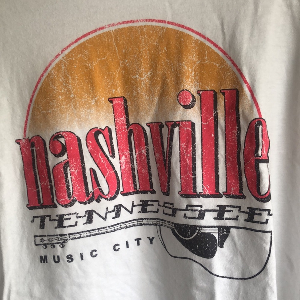 Carly Jean Los Angeles Cotton Nashville Tee - Picture 2 of 5
